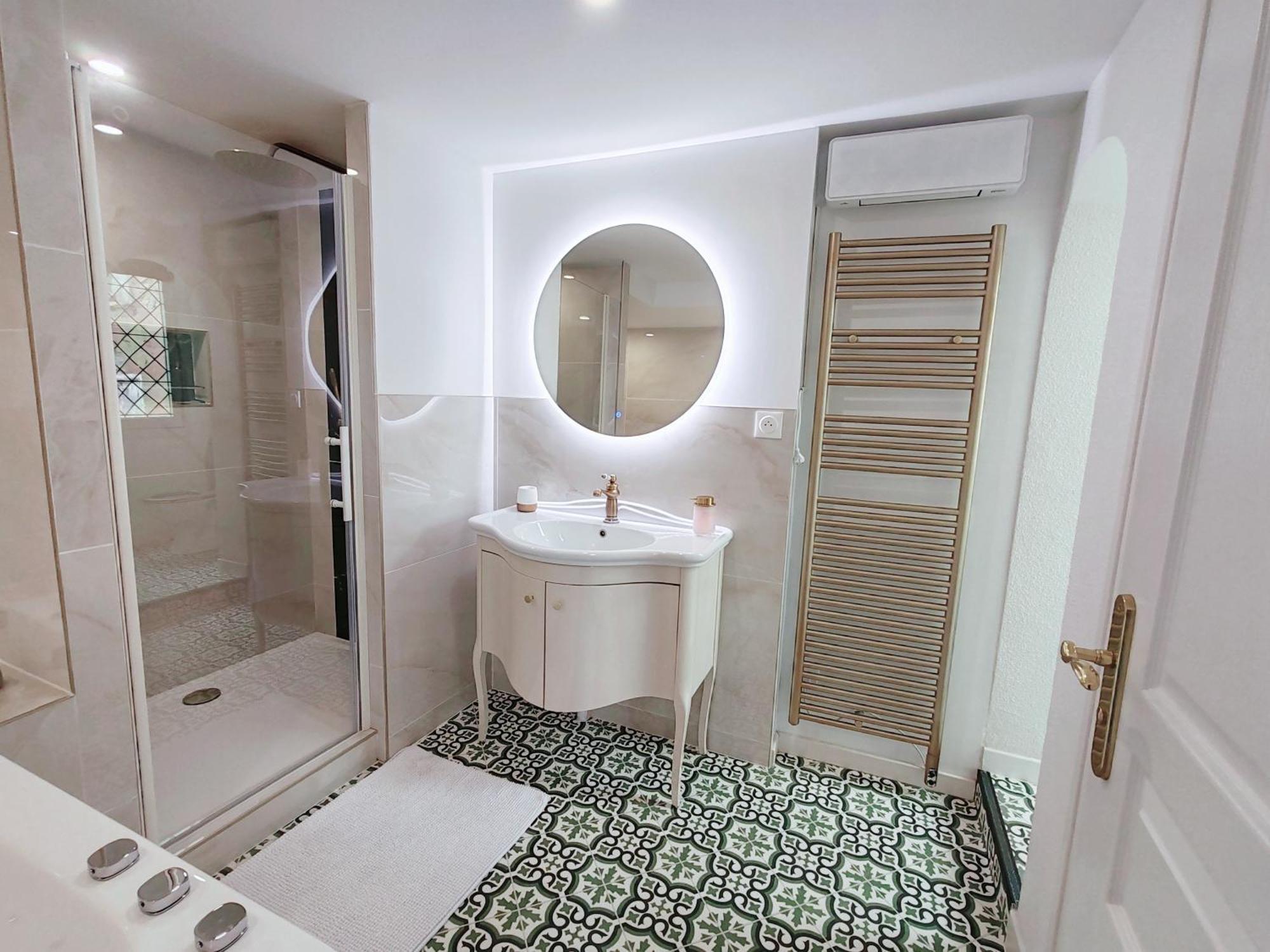 Appartement Bulle D'Antan En Coeur De Ville - Monument Classe Historique - Grand Jaccuzi Castres  Dış mekan fotoğraf